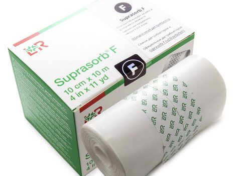 Suprasorb F Рулон 10 см x 10 м: Универсальная повязка для ухода за татуировками и ранами